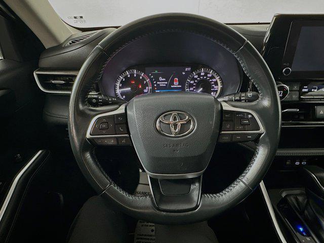 used 2023 Toyota Highlander car, priced at $32,991