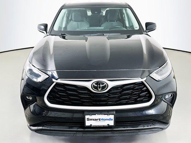 used 2023 Toyota Highlander car, priced at $32,991