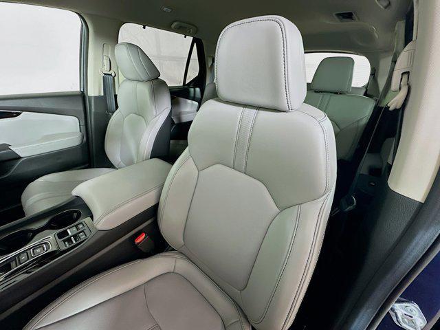 used 2025 Honda Pilot car, priced at $44,491