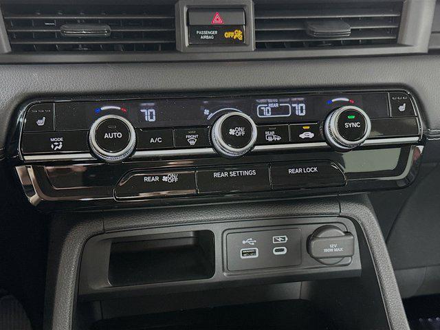 new 2025 Honda Pilot car, priced at $54,135