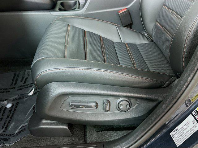 new 2026 Honda CR-V Hybrid car, priced at $41,675