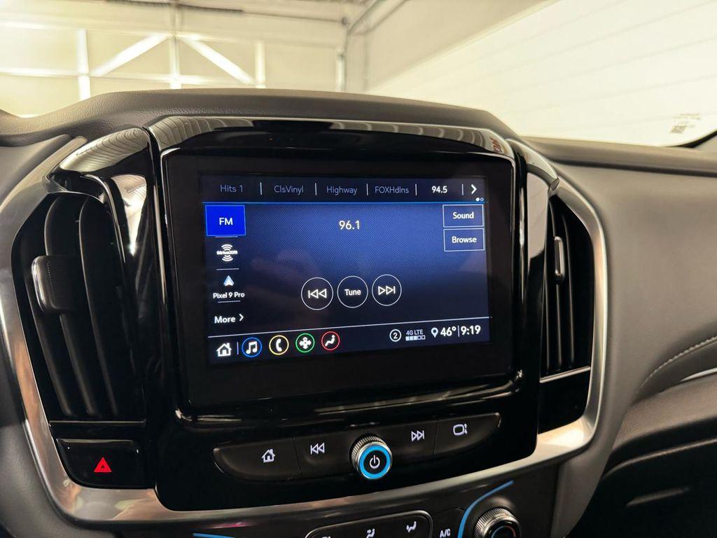used 2021 Chevrolet Traverse car, priced at $24,987