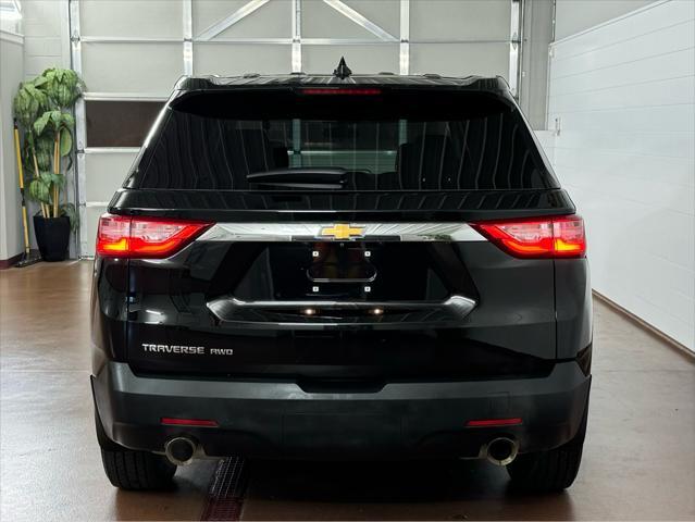 used 2021 Chevrolet Traverse car, priced at $25,987