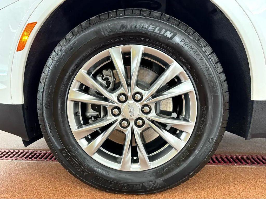 used 2023 Cadillac XT5 car, priced at $34,987