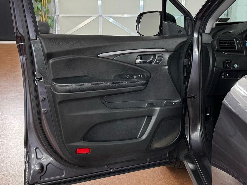 used 2021 Honda Pilot car, priced at $26,987