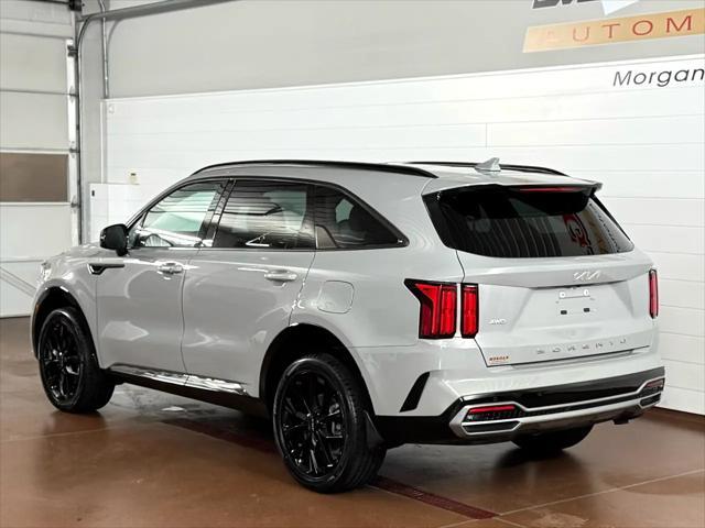 used 2022 Kia Sorento car, priced at $34,987