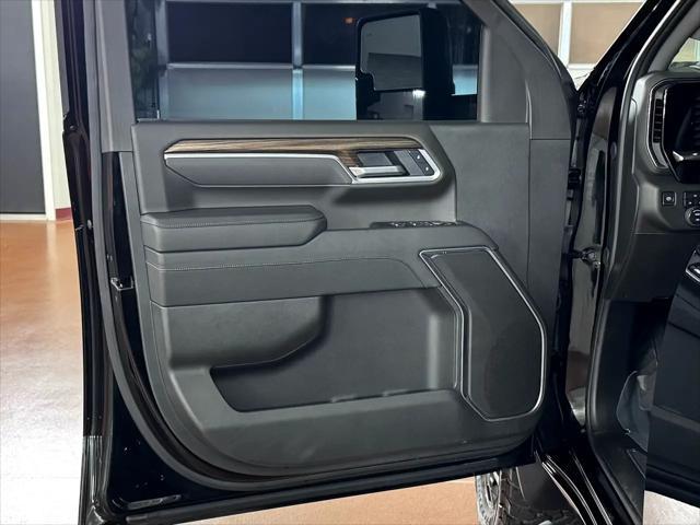 used 2025 Chevrolet Silverado 2500 car, priced at $70,987