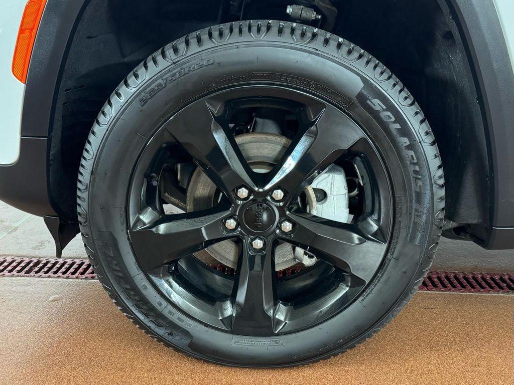 used 2023 Jeep Grand Cherokee car, priced at $31,987