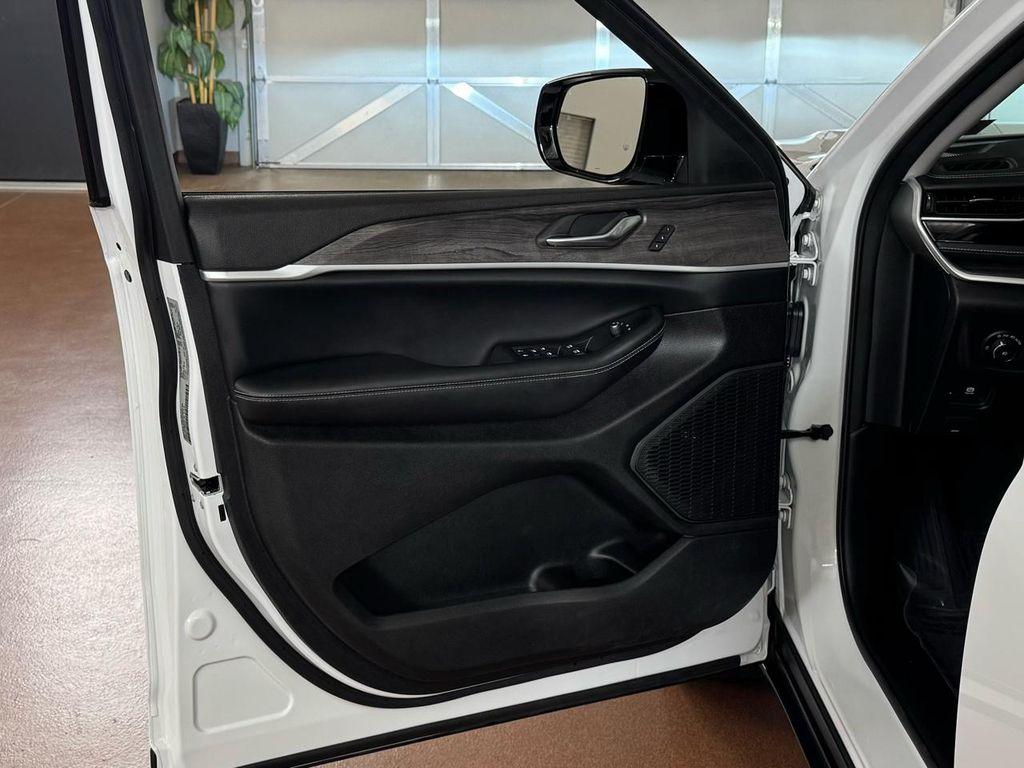 used 2023 Jeep Grand Cherokee car, priced at $31,987