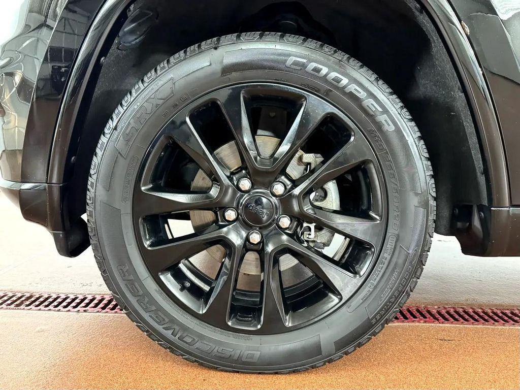 used 2018 Jeep Grand Cherokee car, priced at $17,987