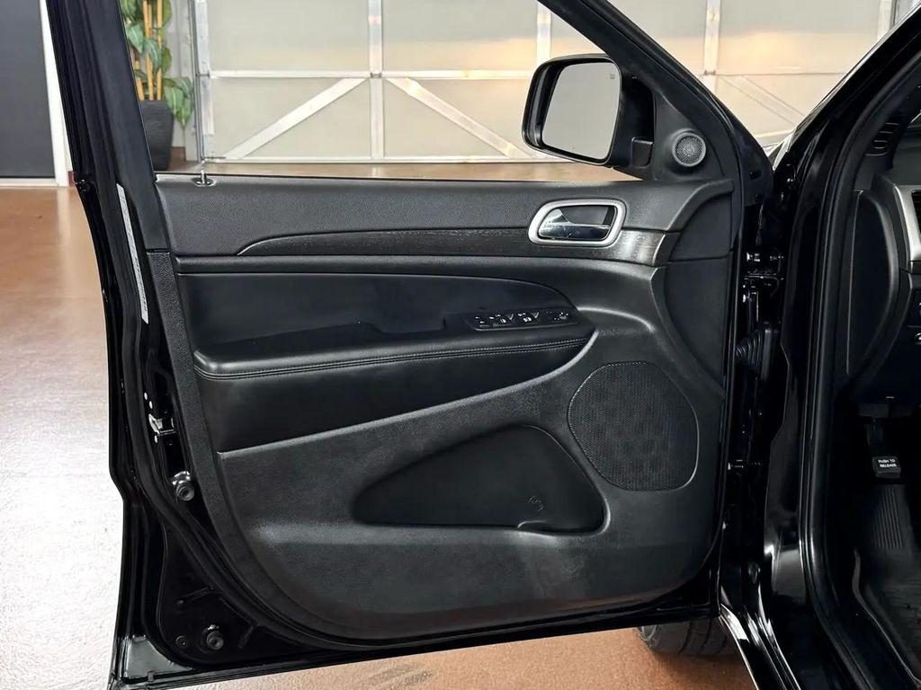 used 2018 Jeep Grand Cherokee car, priced at $17,987