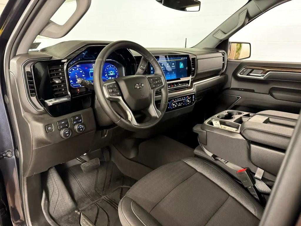 used 2024 Chevrolet Silverado 1500 car, priced at $45,987