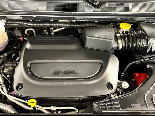 used 2023 Chrysler Pacifica car, priced at $27,787