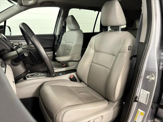 used 2022 Honda Pilot car, priced at $33,987