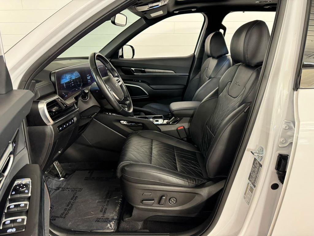 used 2024 Kia Telluride car, priced at $42,987