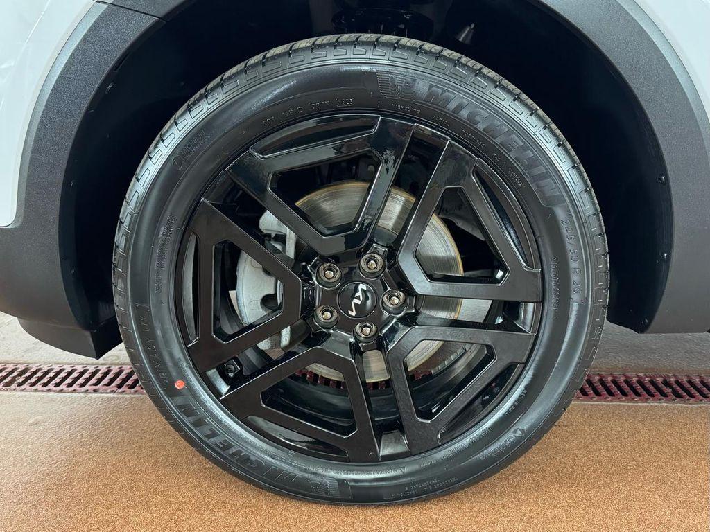 used 2024 Kia Telluride car, priced at $42,987