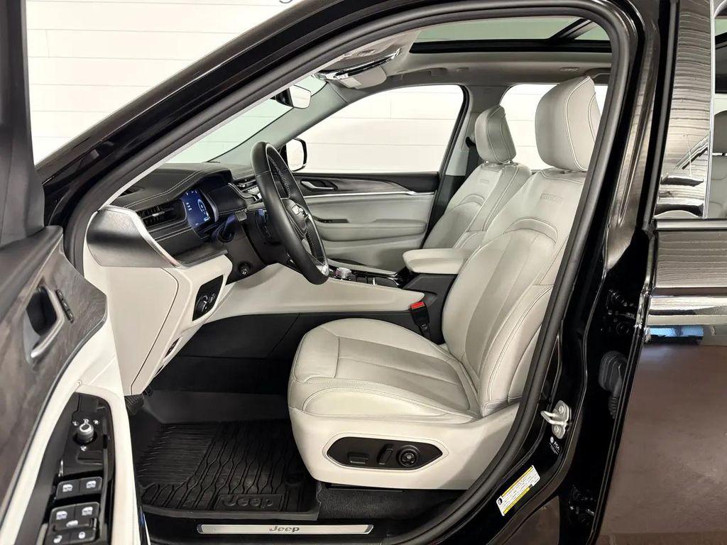 used 2022 Jeep Grand Cherokee car, priced at $36,987