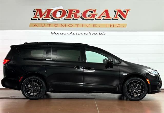 used 2022 Chrysler Pacifica car, priced at $28,987