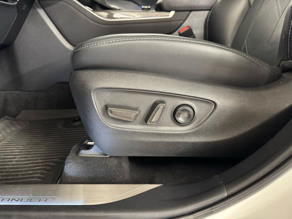 used 2022 Toyota Highlander car, priced at $43,987
