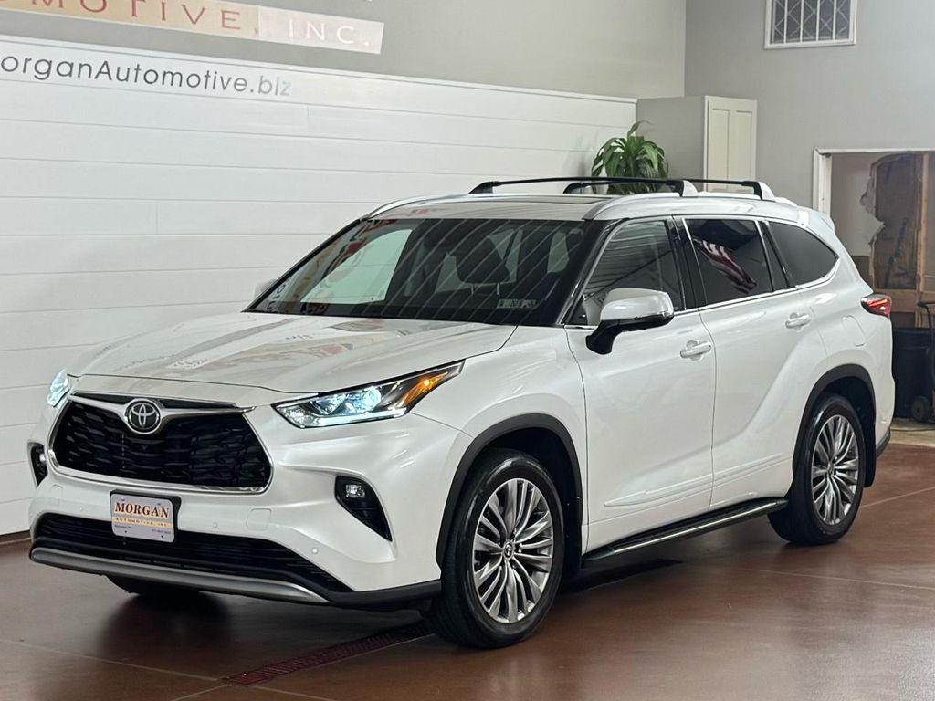 used 2022 Toyota Highlander car, priced at $43,987