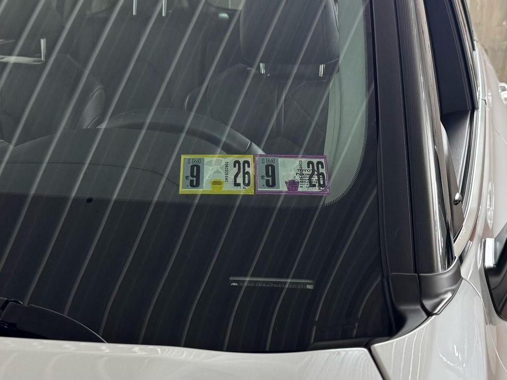 used 2022 Toyota Highlander car, priced at $43,987