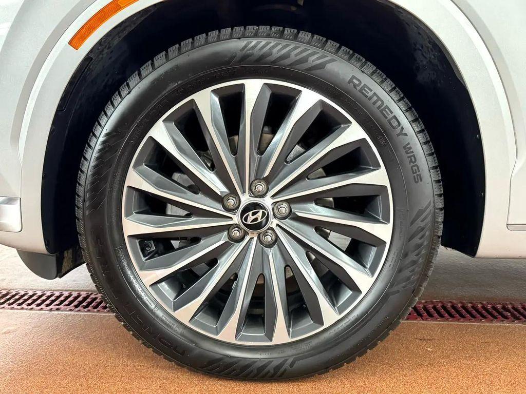 used 2024 Hyundai Palisade car, priced at $37,987