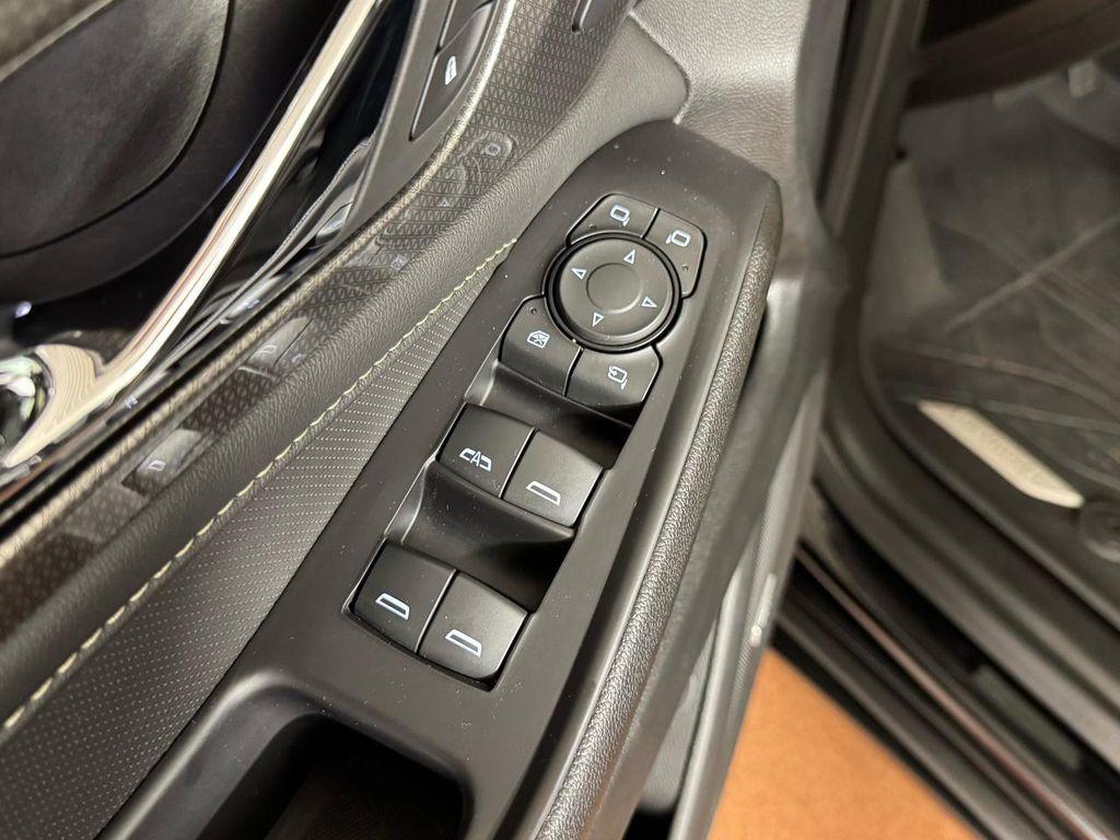 used 2022 Chevrolet Traverse car, priced at $35,987