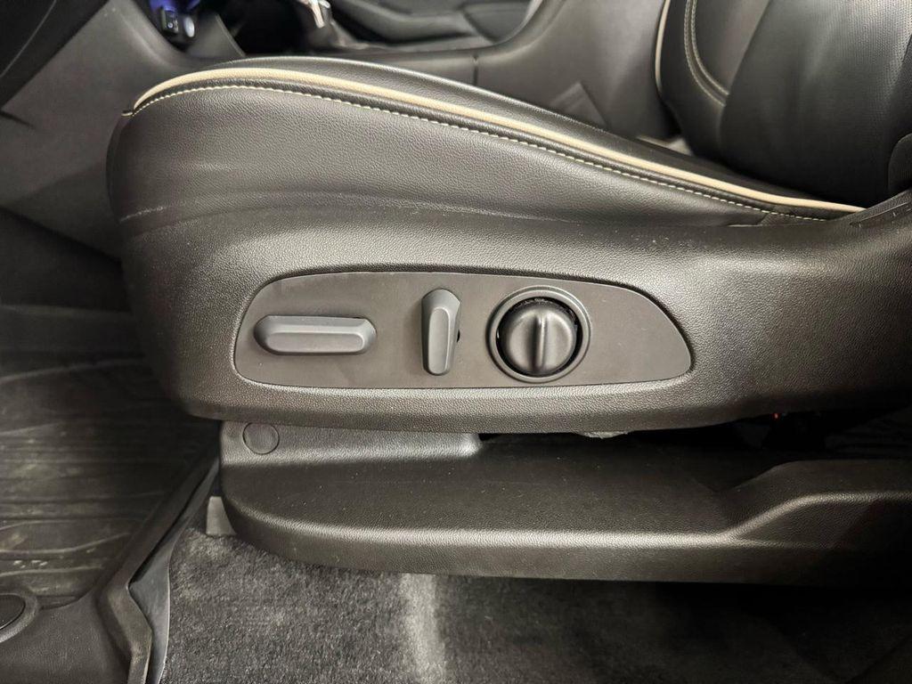 used 2022 Chevrolet Traverse car, priced at $35,987