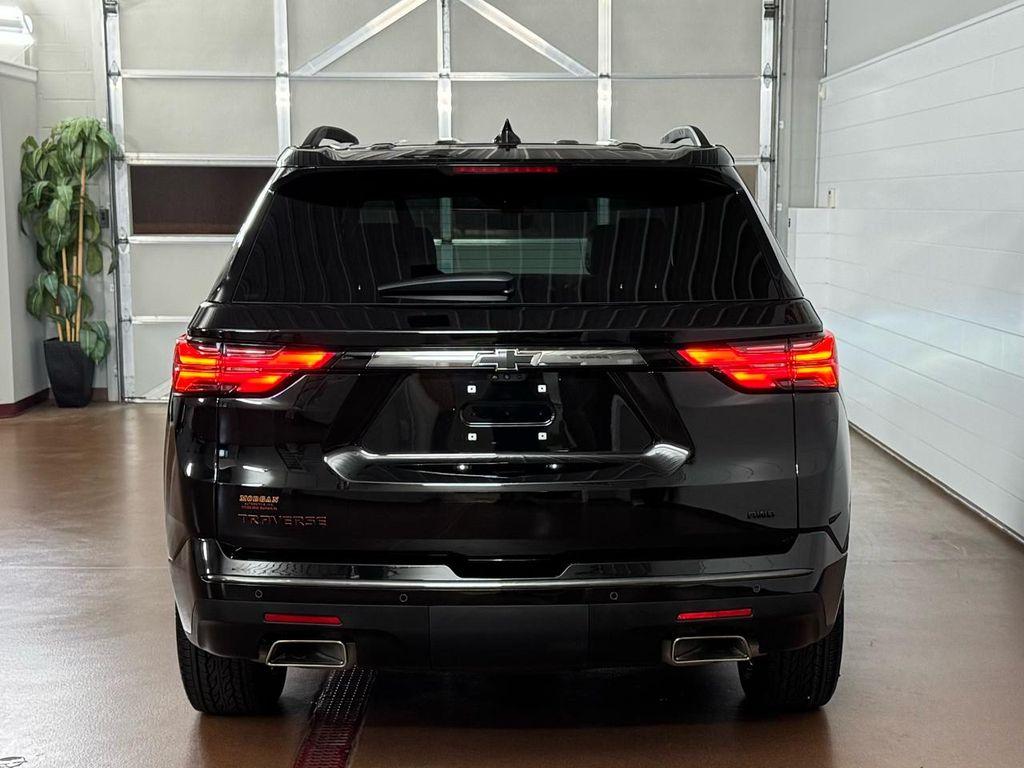 used 2022 Chevrolet Traverse car, priced at $35,987