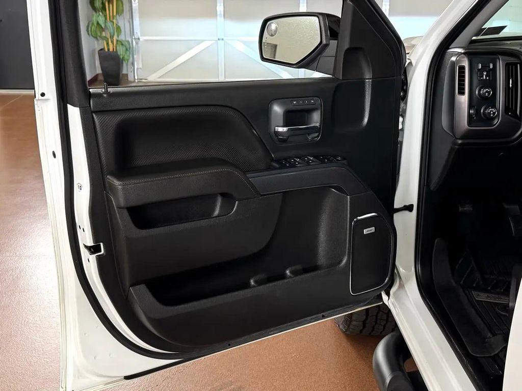 used 2017 GMC Sierra 1500 car, priced at $28,987