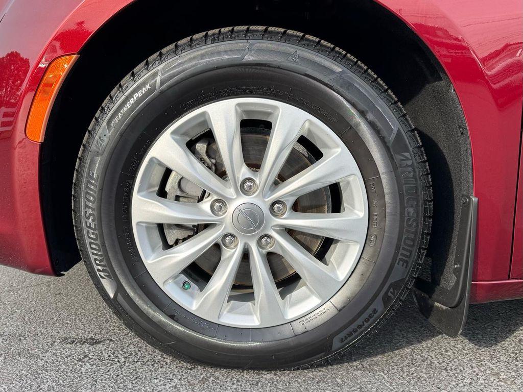 used 2018 Chrysler Pacifica car, priced at $17,987