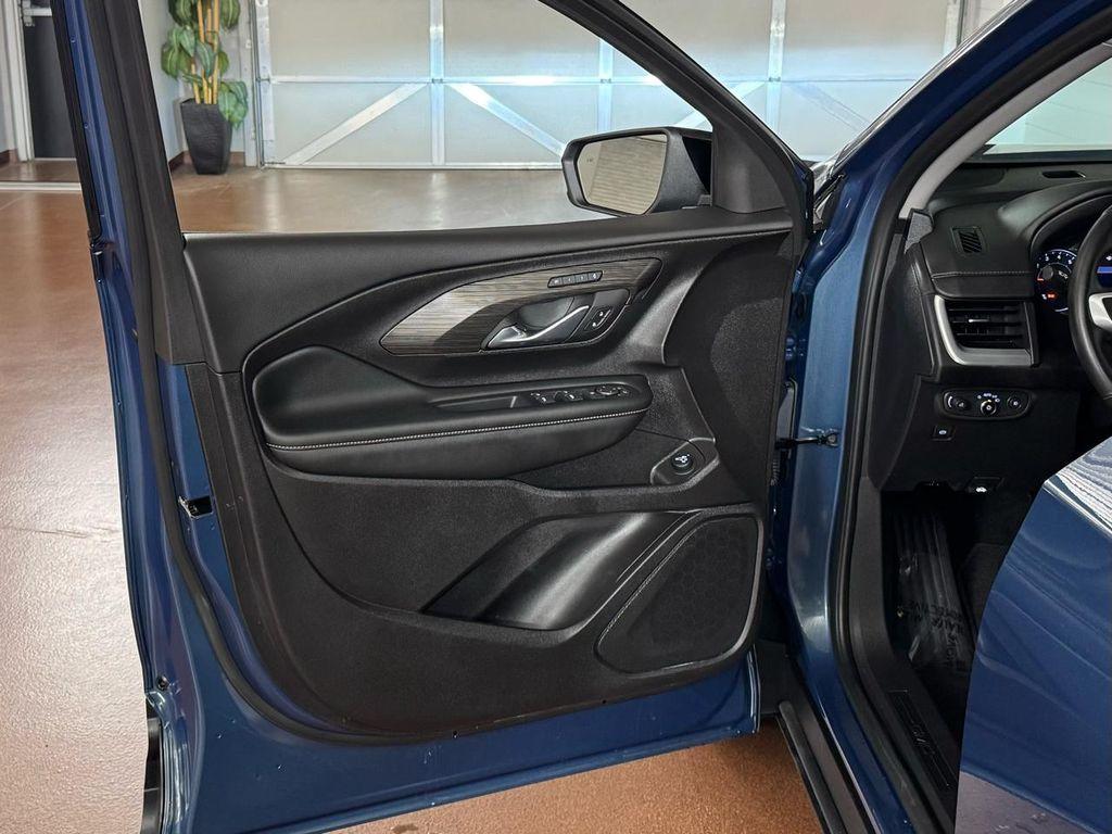 used 2024 GMC Terrain car, priced at $26,787