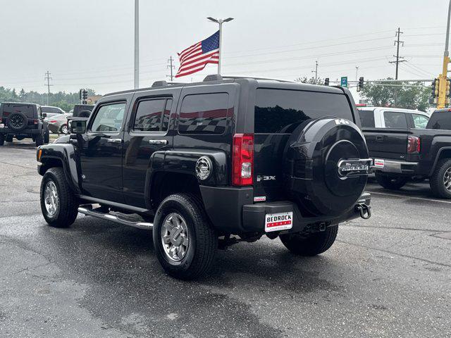 used 2009 Hummer H3 car, priced at $12,888