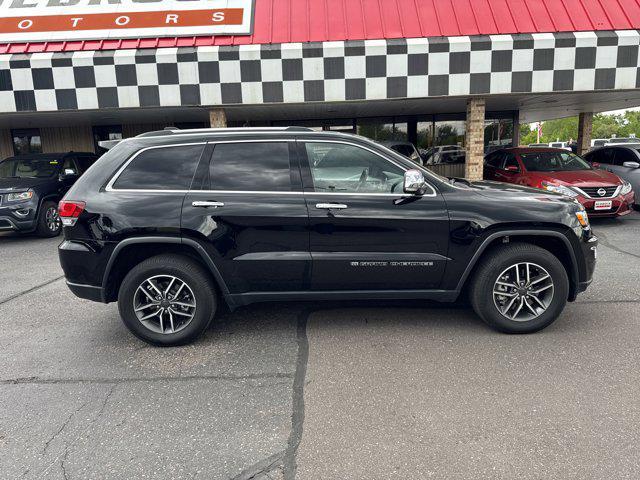 used 2022 Jeep Grand Cherokee car, priced at $29,588