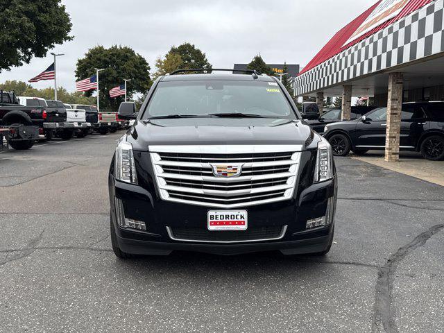 used 2020 Cadillac Escalade ESV car, priced at $33,788