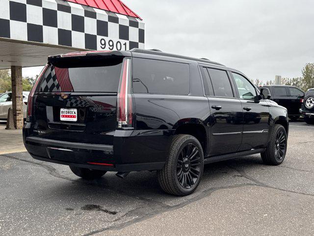 used 2020 Cadillac Escalade ESV car, priced at $33,788