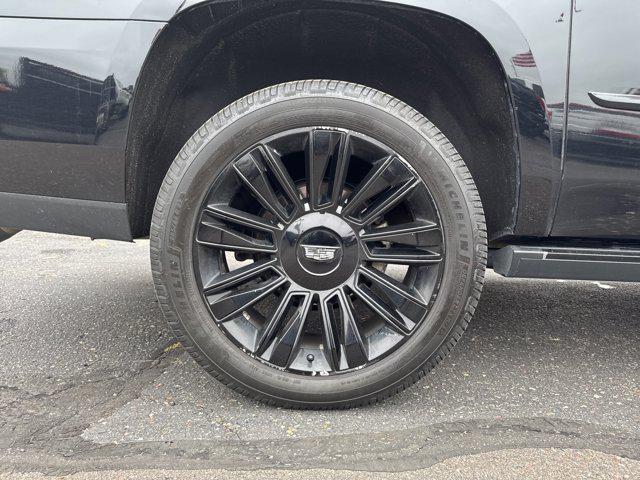 used 2020 Cadillac Escalade ESV car, priced at $33,788