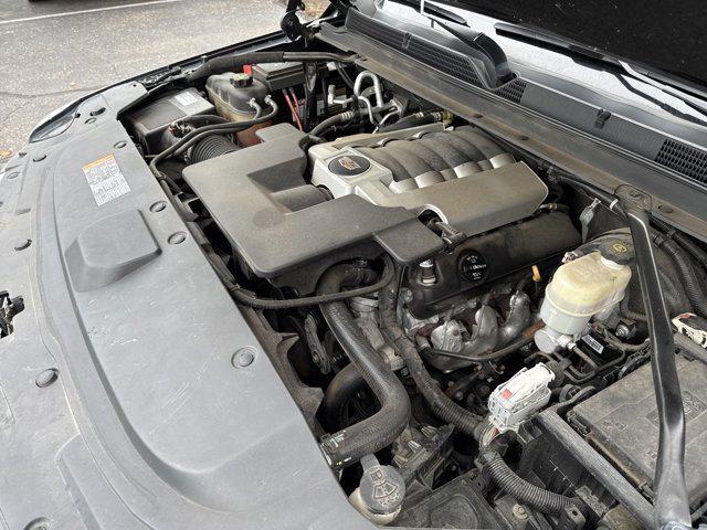 used 2020 Cadillac Escalade ESV car, priced at $33,788