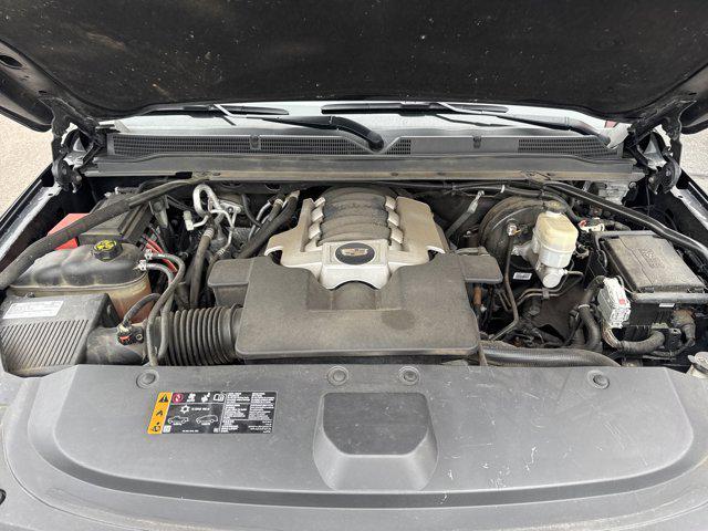 used 2020 Cadillac Escalade ESV car, priced at $33,788