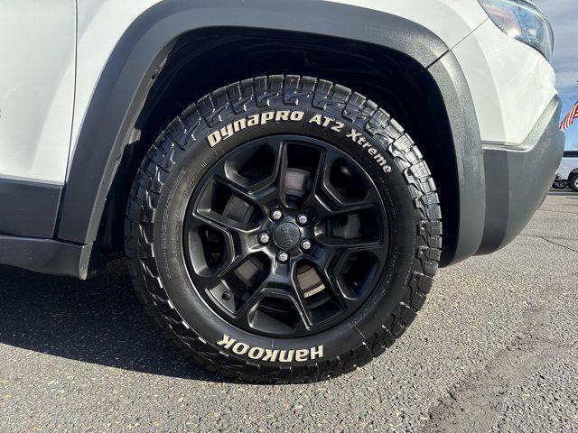 used 2019 Jeep Cherokee car, priced at $17,488
