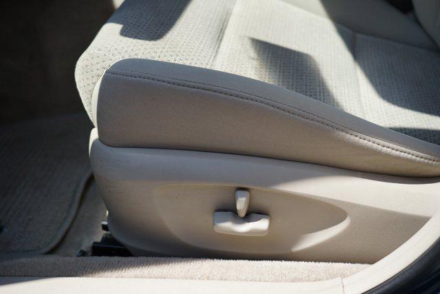 used 2006 Subaru Legacy car, priced at $6,988