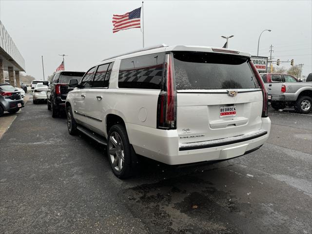 used 2019 Cadillac Escalade ESV car, priced at $33,988