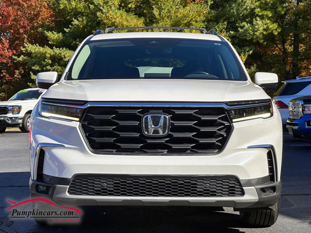 used 2023 Honda Pilot car, priced at $35,995