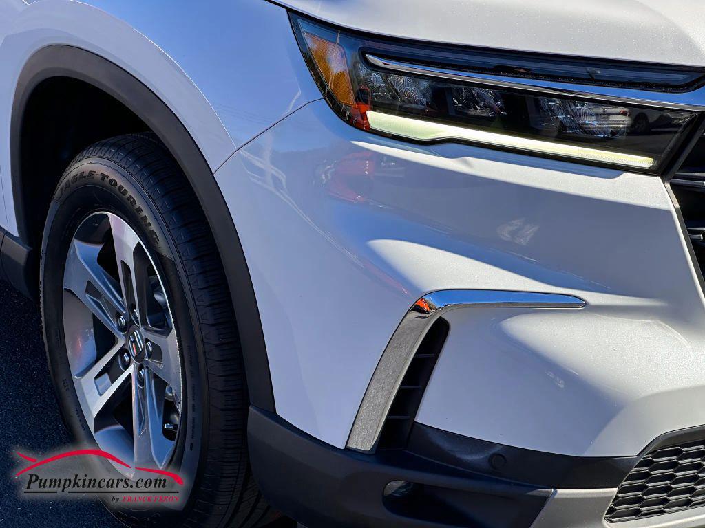 used 2023 Honda Pilot car, priced at $35,995