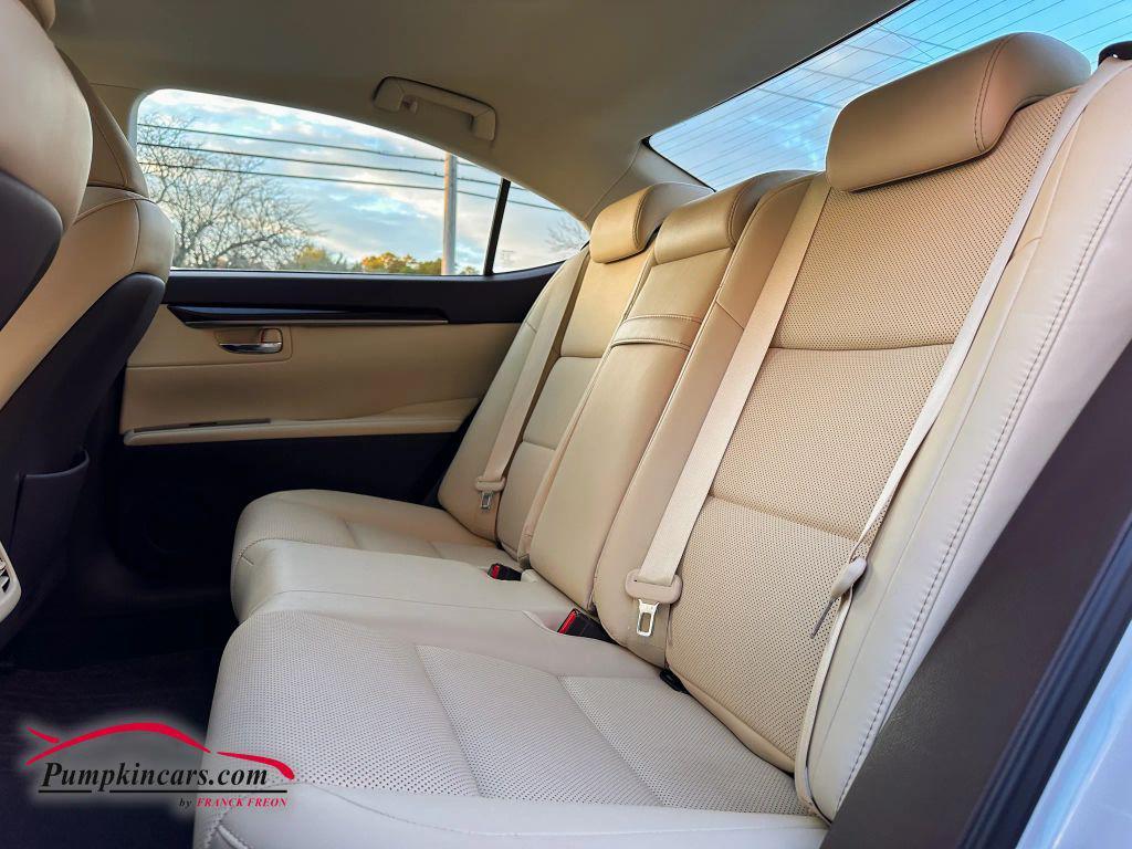 used 2018 Lexus ES 350 car, priced at $26,995