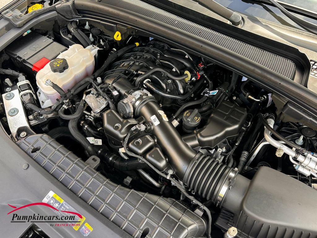 used 2023 Jeep Grand Cherokee car, priced at $34,995
