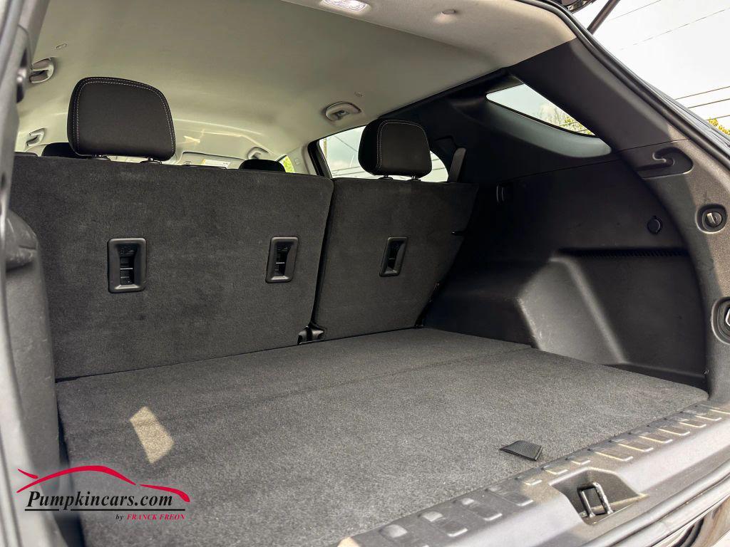 used 2023 Chevrolet Equinox car, priced at $21,995