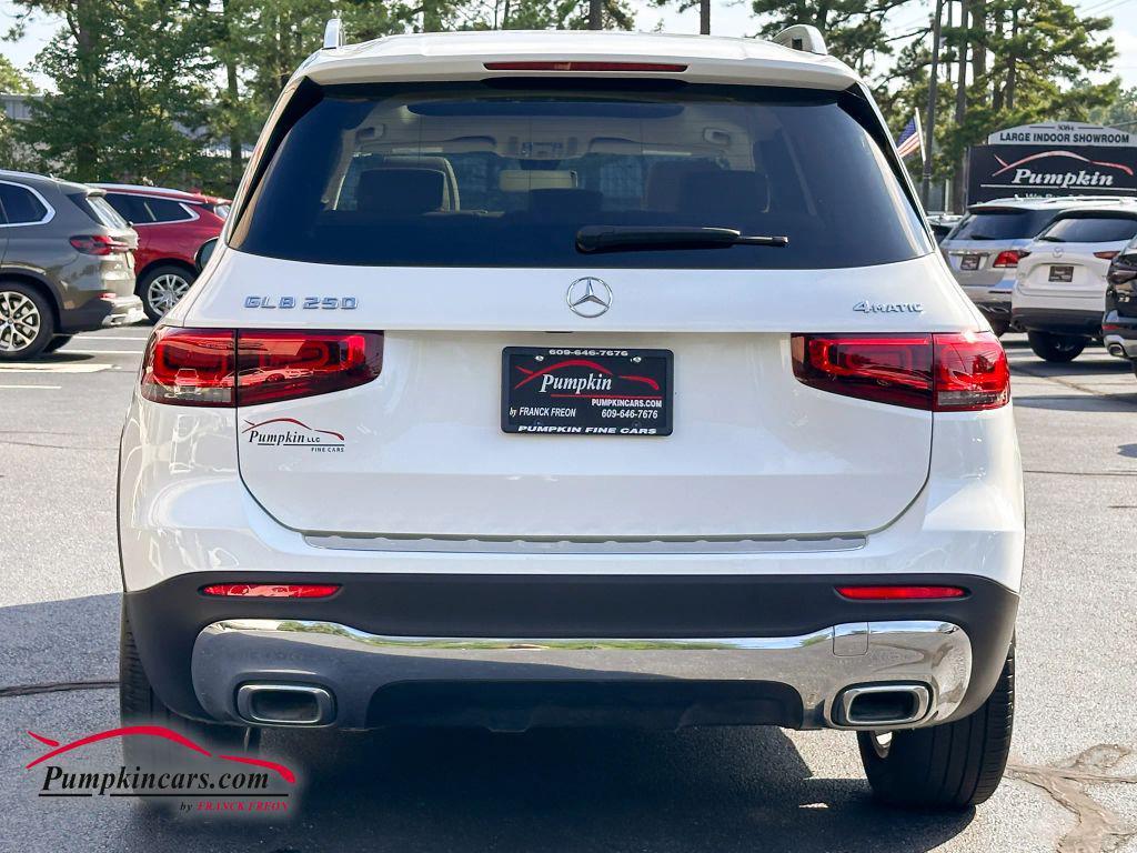 used 2022 Mercedes-Benz GLB 250 car, priced at $30,995