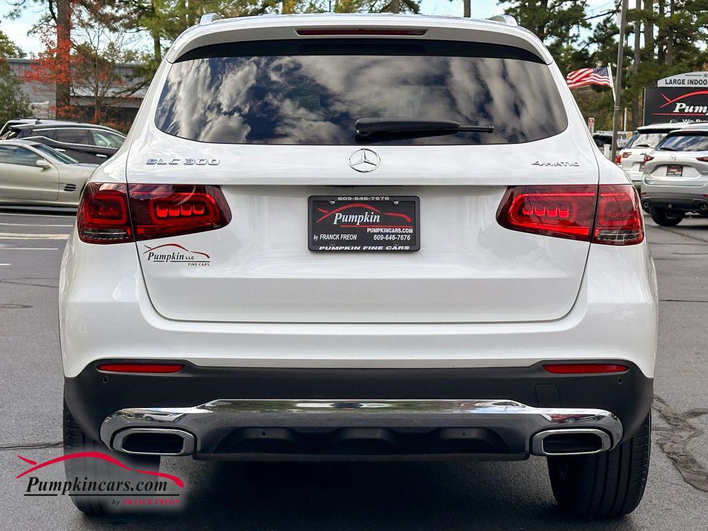 used 2022 Mercedes-Benz GLC 300 car, priced at $32,995