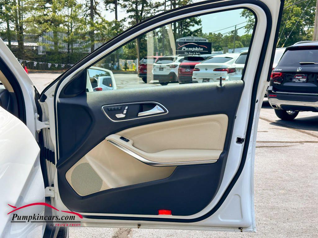 used 2020 Mercedes-Benz GLA 250 car, priced at $23,995